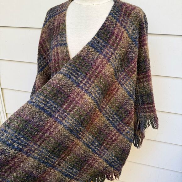 Weave Of The Irish Handcrafted Wool Blend Wrap Shawl Plaid Flannel One Size - Picture 8 of 15